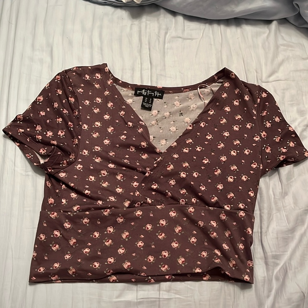 Pretty tiny tops, Cropped shirt, medium